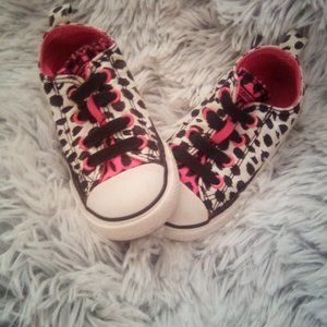 Converse All Star Girls Toddler Shoes Size 6 Pre owned Slip On White , Pink, Blk